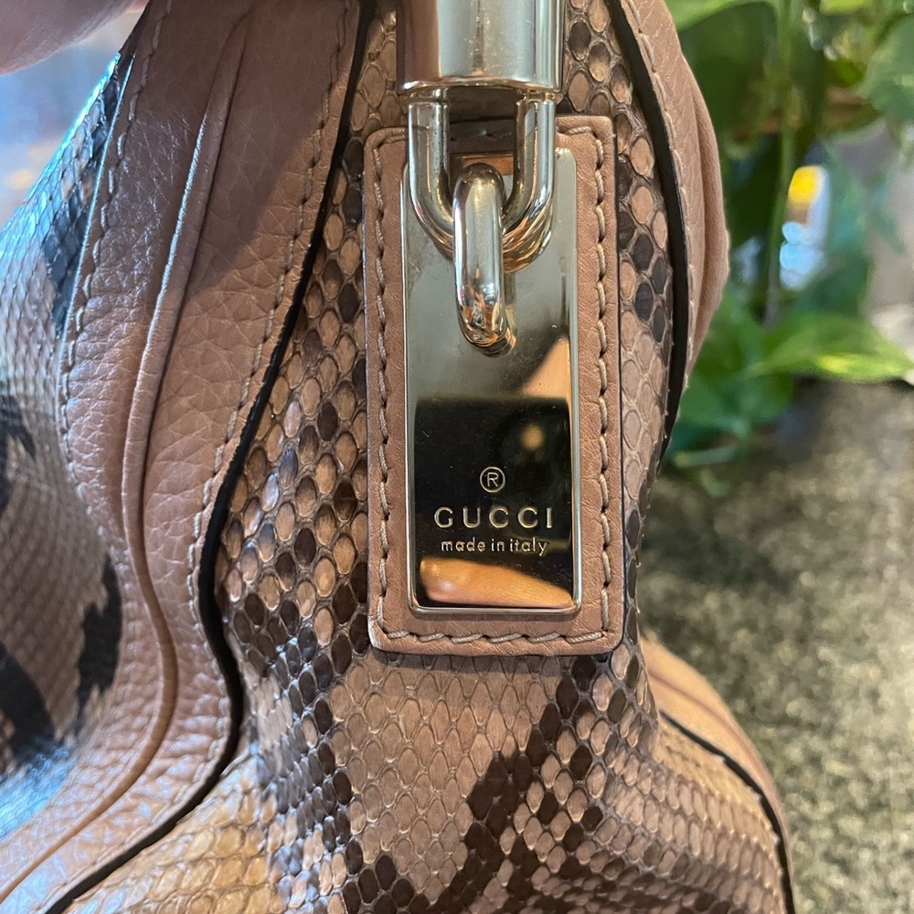 Gucci Bella python hobo - Picture 3 of 8